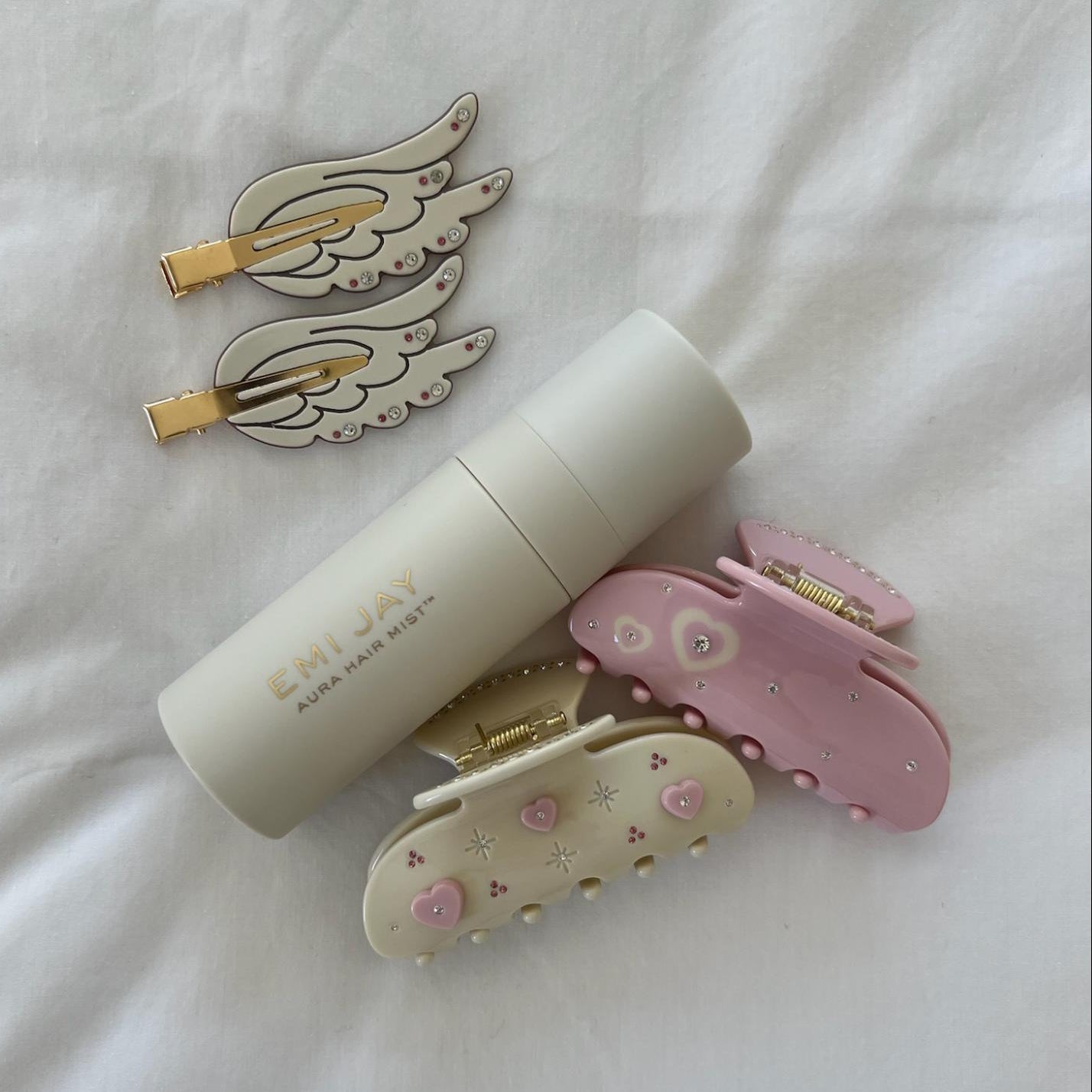 aura hair mist with accessories