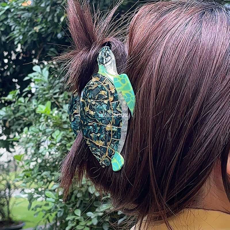 Jumbo Green Sea Turtle Hair Claw Clips