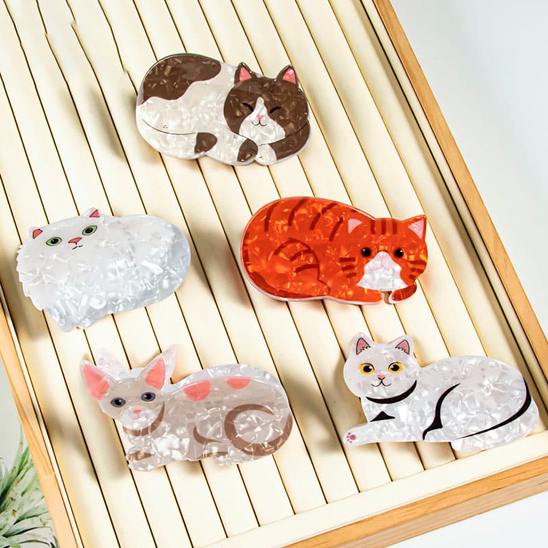 Medium White Cat Hair Claw Clips